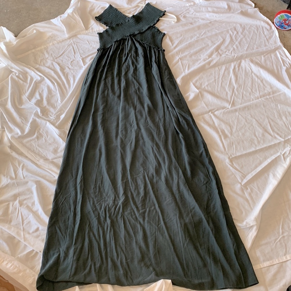 Dark green off-shoulder maxi dress